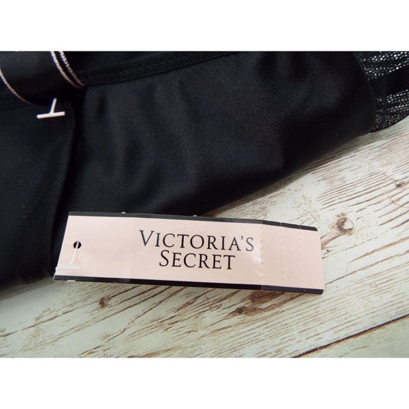 Victoria's Secret Black Mid-Rise Cheeky Medium - Picture 5 of 9